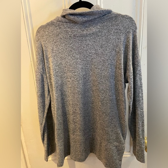 Old Navy Gray Cowl Neck Sweatshirt | women’s medium - Picture 3 of 4